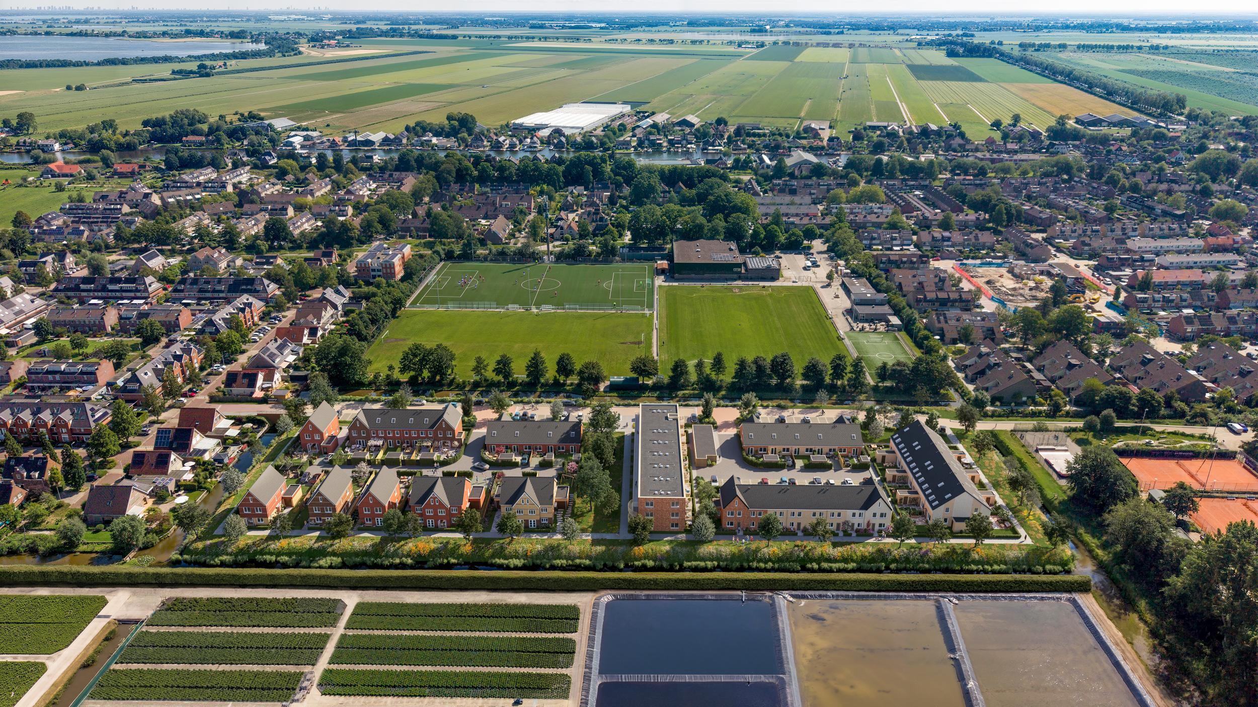 Karperhof, Woubrugge